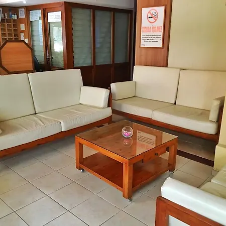Aparthotel Akca 2*